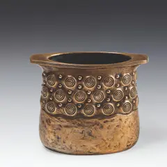 Gustav Gurschner, Vase, bronze, partly patinated; on the side signed "GURSCHNER", marked on the underside with "A/169"