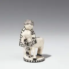 Schaferlputti by Michael Powolny, sold Dec 2025