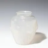 Vase "Domremy by René Lalique, sold Dec 2025