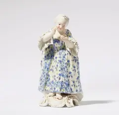 Johann Friedrich Lück, A Frankenthal porcelain figure of a barefoot young woman from a French comedy series