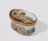 Meissen Royal Porcelain Manufactory, A Meissen porcelain K.P.M. snuff box with a hunting scene