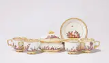 Meissen Royal Porcelain Manufactory, Nine pieces of Meissen porcelain tableware with Hoeroldt chinoiseries