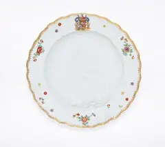 A Meissen porcelain dinner plate from the Swan Service by Meissen Royal Porcelain Manufactory, sold Nov 2025