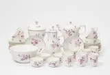 A Höchst porcelain tea and coffee service with flowers en camaieu by Kurmainzische Manufaktur Höchst, sold Nov 2020
