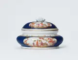 Johann Ehrenfried Stadler, A Meissen porcelain sugar box with midnight blue ground