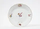 Meissen Royal Porcelain Manufactory, A round Meissen porcelain platter from the Pâris de Monmartel-Béthune service