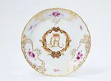 Meissen Royal Porcelain Manufactory, A Meissen porcelain platter from the service for field marshal Pyotr Alexandrovich Rumyantsev-Zadunaisky