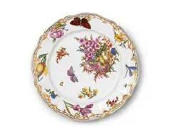Nymphenburg, A Nymphenburg porcelain plate related to the court service