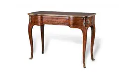 Jean-François Oeben, A Jean-François Oeben mahogany reading table