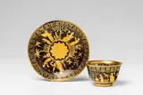 A Meissen porcelain teabowl with rare "hausmaler" decor by Meissen Royal Porcelain Manufactory, offered May 2018