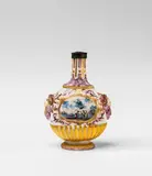 An early Meissen porcelain bottle with merchant navy scenes by Meissen Royal Porcelain Manufactory, sold May 2018