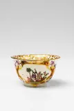 A Meissen porcelain teabowl with Hoeroldt Chinoiseries by Meissen Royal Porcelain Manufactory, sold May 2018