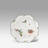 An octagonal Meissen porcelain bowl with Chí-lin décor by Meissen Royal Porcelain Manufactory, offered May 2018