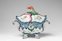 Kurmainzische Manufaktur Höchst, A rare Höchst faience tureen