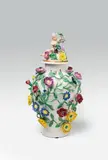 Wilhelm Caspar Wegely, A Wegely porcelain vase and cover