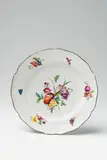 Two Berlin KPM porcelain dinner plates with naturalistic flowers and insects by Königliche Porzellanmanufaktur Berlin Kpm, offered Apr 2018