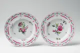 Two Berlin KPM porcelain bowls from a dinner service by Königliche Porzellanmanufaktur Berlin Kpm, offered Apr 2018