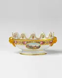 A St. Petersburg porcelain glass cooler from the wedding service of Grand Duchess Maria Pavlovna by Imperial Porcelain Manufacture St. Petersburg, offered Nov 2017