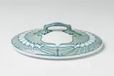 A Meissen porcelain "Flügelmuster" tureen lid by Meissen Royal Porcelain Manufactory, sold Nov 2017