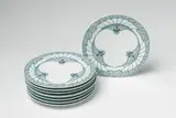 Eight Meissen porcelain "Flügelmuster" plates by Meissen Royal Porcelain Manufactory, offered Nov 2017