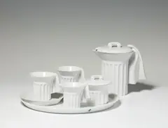 A Fürstenberg white porcelain coffee service "Eos" by Fürstenberg, sold Nov 2017