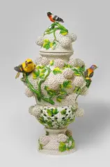 A Meissen porcelain "schneeballen" vase by Meissen Royal Porcelain Manufactory, sold May 2017