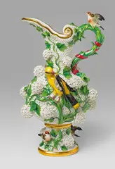 A Meissen porcelain ewer with snowball decor by Meissen Royal Porcelain Manufactory, sold May 2017