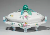Kurmainzische Manufaktur Höchst, A Höchst faience tureen and cover with "deutsche blumen" decor