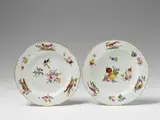 Meissen Royal Porcelain Manufactory, Two Meissen porcelain dinner plates made for Frederick II.