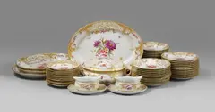 Königliche Porzellanmanufaktur Berlin Kpm, An extensive Berlin KPM porcelain dinner service.