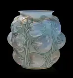 TULIPES VASE, NO. 995 by René Lalique, sold Apr 2026