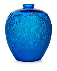 ACANTHES VASE, NO. 902 by René Lalique, sold Apr 2026