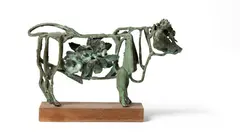 Frank Roper, BULL, c.1980, 1980, patinated bronze on wooden plinth