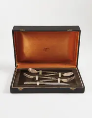 Yoan Capote, Como los peces (Like Fish), 2000, silver place setting with fish hooks, in leather case, in 6 parts