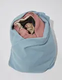 Ron Mueck, Man in Blankets, 2000, mixed media