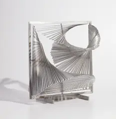 Ary Brizzi, Construcción a partir de dos arcos de circunferencia, 1963, aluminum