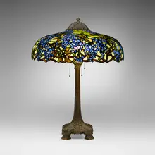 Duffner & Kimberly, Rare Wisteria table lamp, c. 1910, leaded glass, bronze