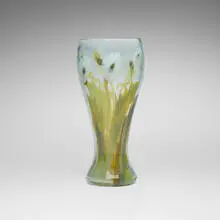 Tiffany Studios, Paperweight vase with daisies, c. 1911-1912, hand-blown Favrile glass