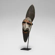 Papuan, Ancestor head, carved and painted wood
