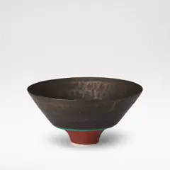 Lucie Rie, Footed bowl, circa 1983, Porcelain