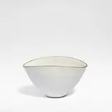 Lucie Rie, Squeezed bowl, circa 1957, Stoneware, white glaze with a manganese rim