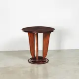 Travail Français, Guéridon, A French side table in walnut and beech circa 1940