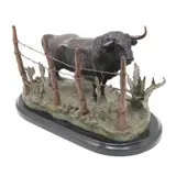 Emilio Fuentes, TORO EN EL CERCADO