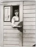 Mädchen im Kirmeswagen by August Sander, Gelatinesilberabzug von 1991 auf Agfa-Papier, sold Jun 2016