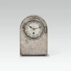 Carl Witzmann, Table clock, alpaca, silver-plated; signed: "PMK", "M. & SOHN/KARLSTEIN"; complete and fully functioning clockwork