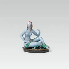 Lotte Calm, Sitting woman
