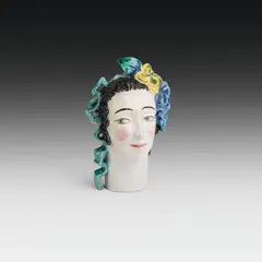 Lotte Calm, Head of girl