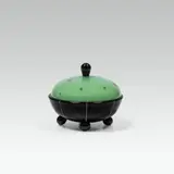 Hans Bolek, Box with lid