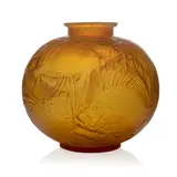 POISSONS VASE, NO. 925 by René Lalique, sold Oct 2025