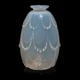 PERLES VASE, NO. 959 by René Lalique, sold May 2025